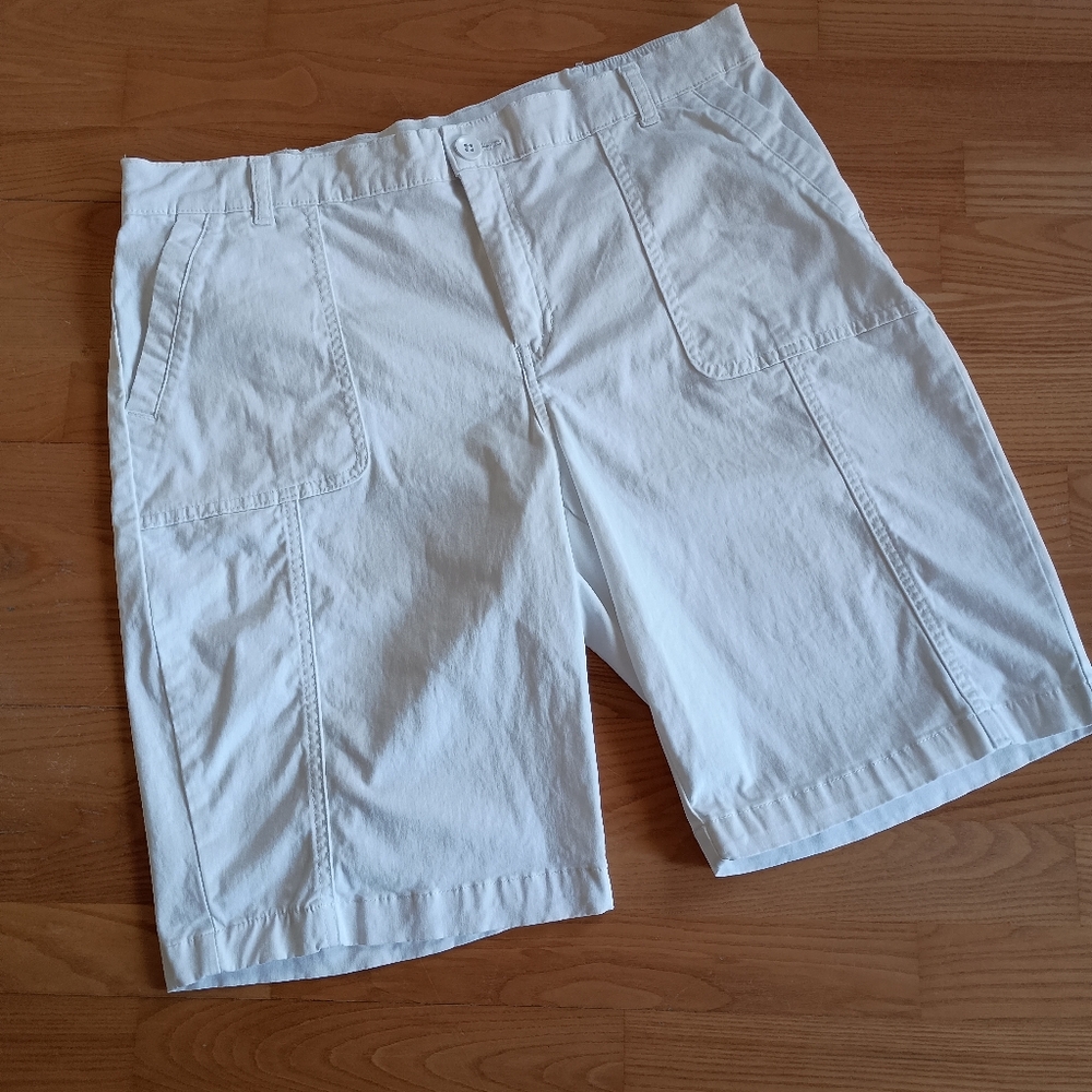 Karen Scott White Cotton Blend Shorts Preppy Beach ⛱️ Travel Vacation Size 16